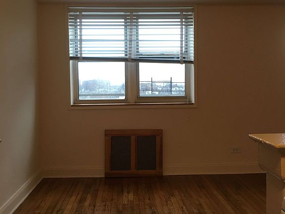 4th image of 8645 Saint James Ave APT 5F