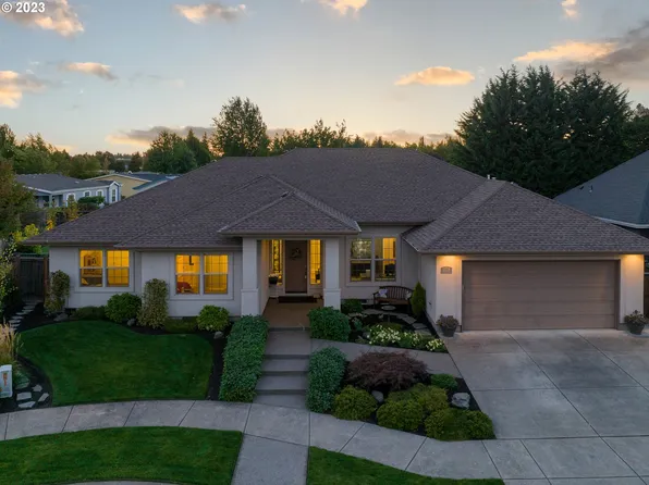 2518 Cumberland Dr, Eugene, OR 97408