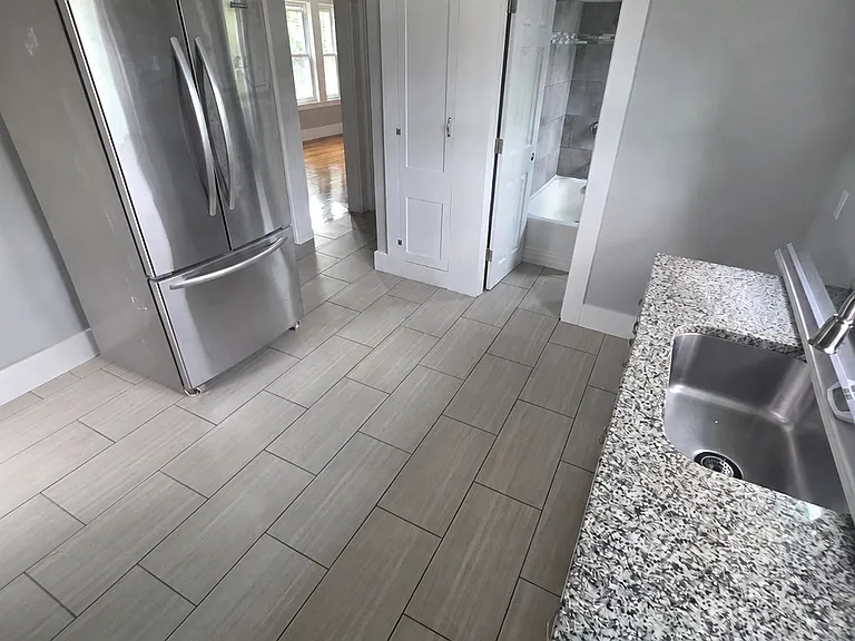 9 Pelham Ave #2 — Photo 2