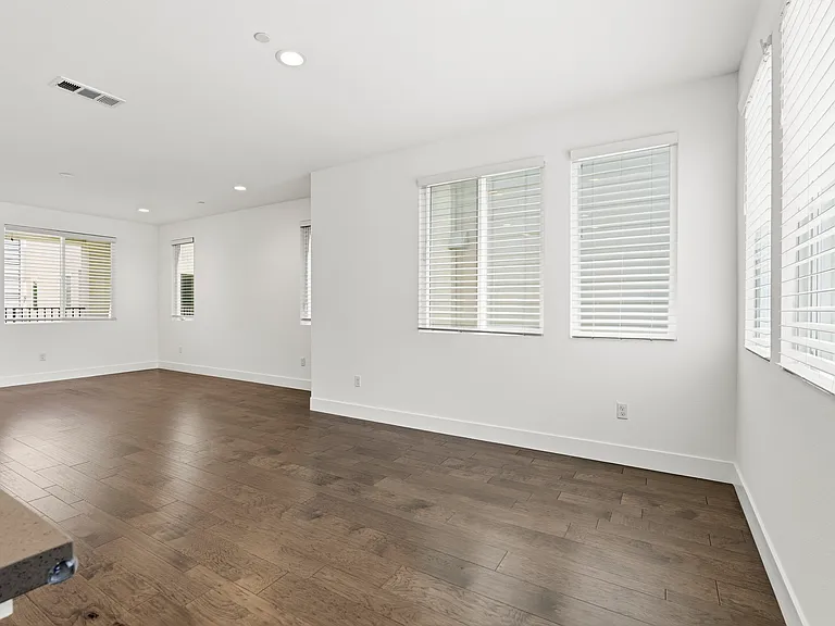 1475 Latitudes Way — Photo 16