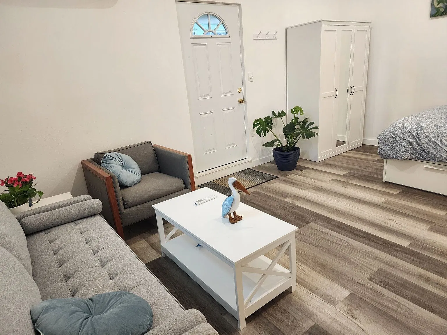 Studio, 390 sqft, $1,350 — Photo 3