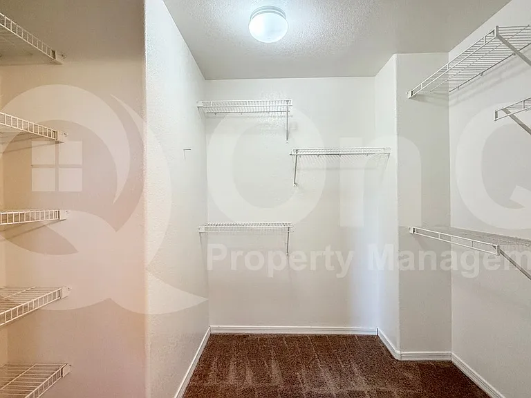 7208 S 30th St — Photo 19