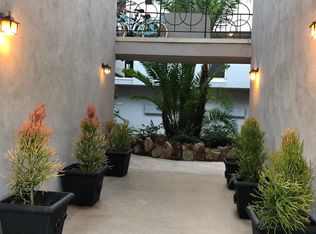 361 Waldo Ave APT 11, Pasadena, CA 91101