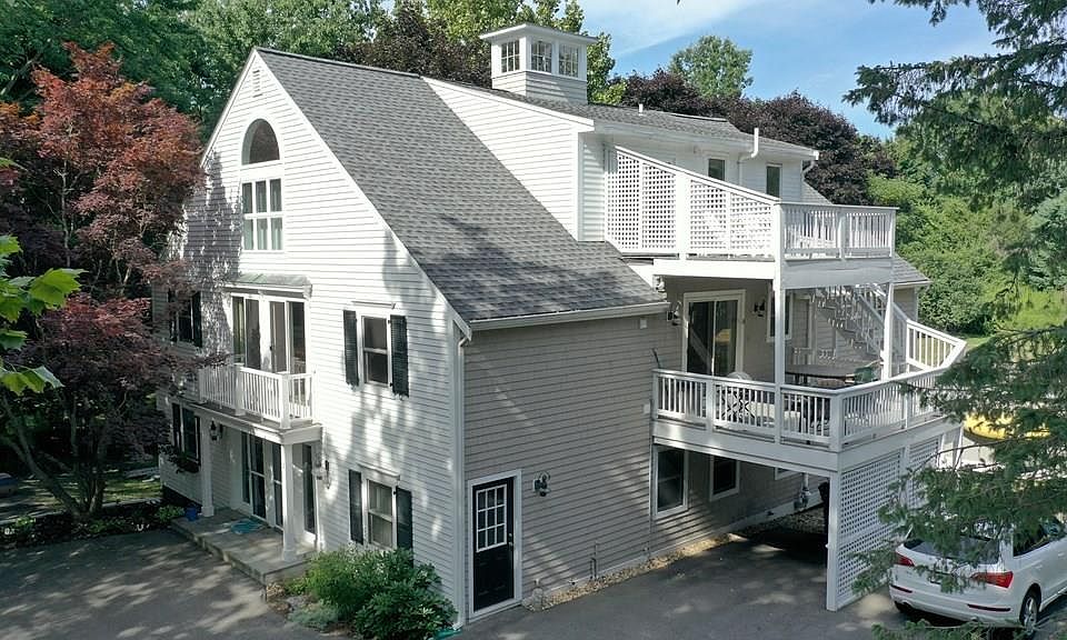 1st image of 38 Toppans Ln #1