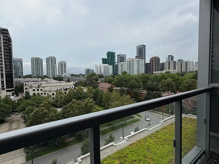 120 Harrison Garden Blvd #735 — Photo 13