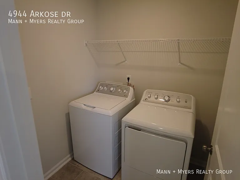 4944 Arkose Dr — Photo 24