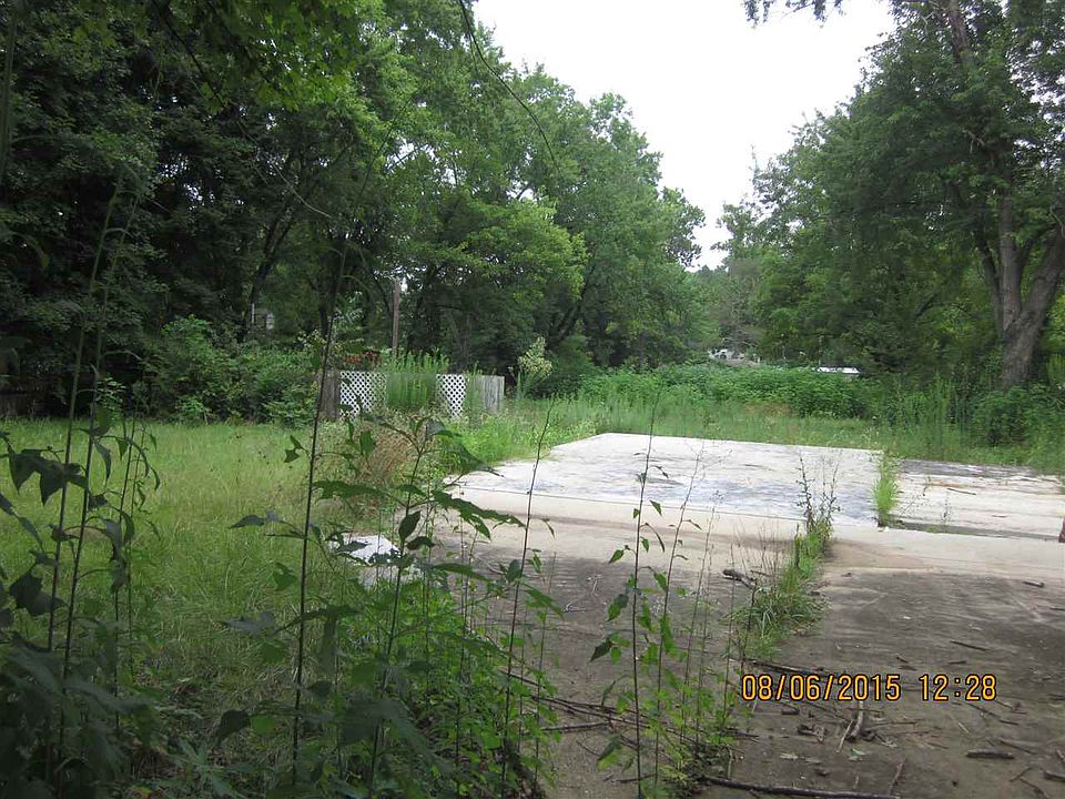 1st image of 722 Daniels St