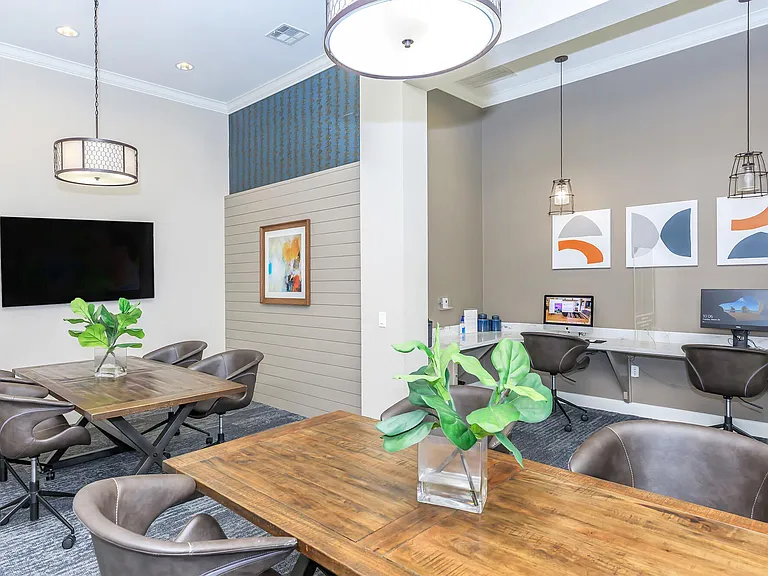 Woodland Point — Photo 15