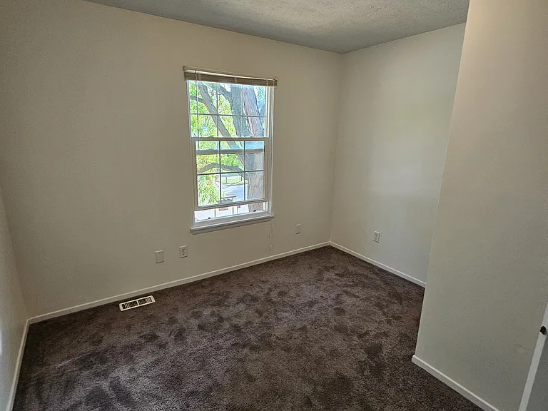 2901 Staten Ave #15 — Photo 17