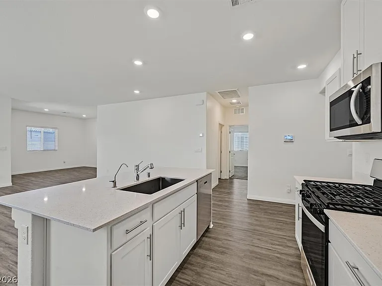 7451 Mason Springs Ave — Photo 9