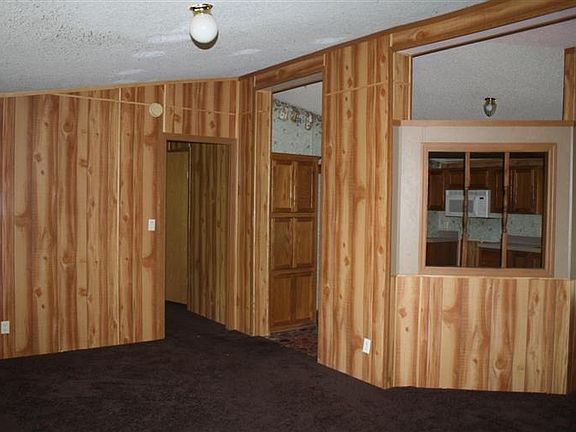 3rd image of 335 Cliff End St