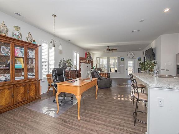 4th image of 1416 Avondale Woods Dr