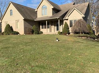 10443 Huron Pl, Brighton, MI 48114