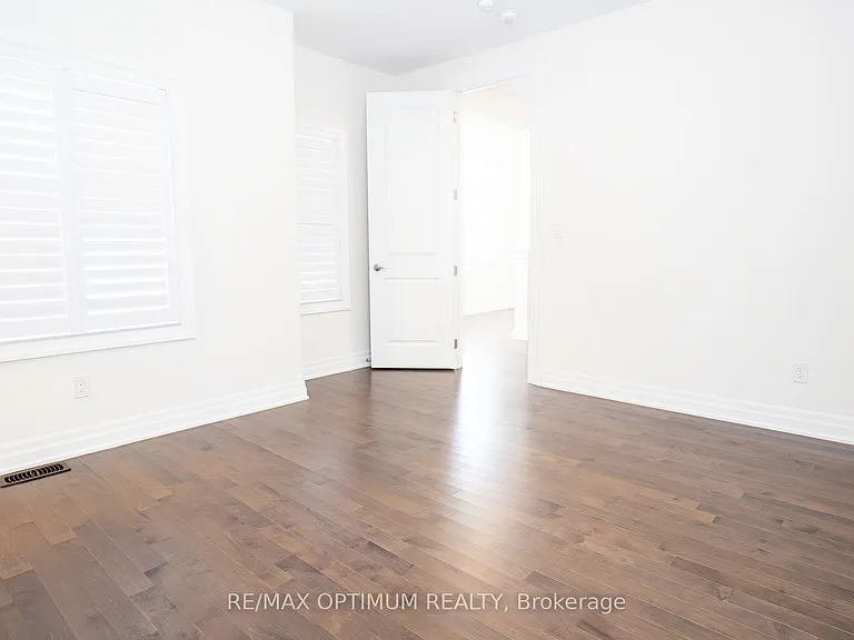 75 Merlin St — Photo 12