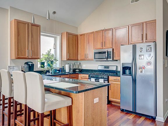5th image of 6643 W Belmont Ave #3