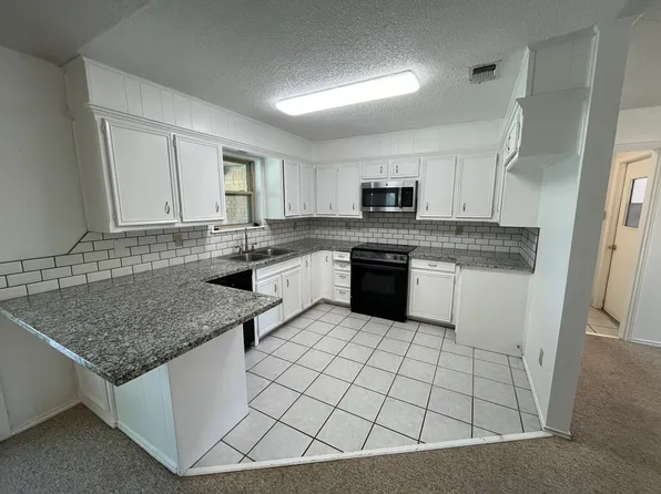 3516 103rd St, Lubbock, TX 79423