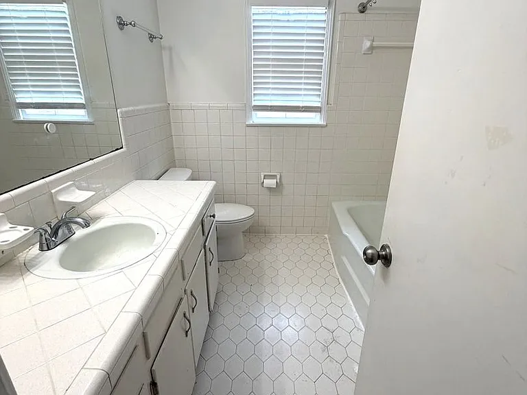 1733 Ridgedale Dr — Photo 9