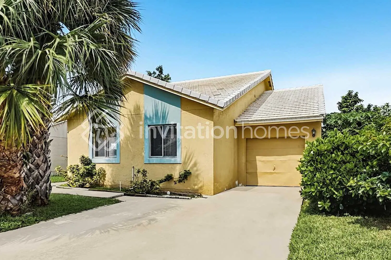 6073 Strawberry Fields Way Lake Worth, FL 33463 — Photo 1
