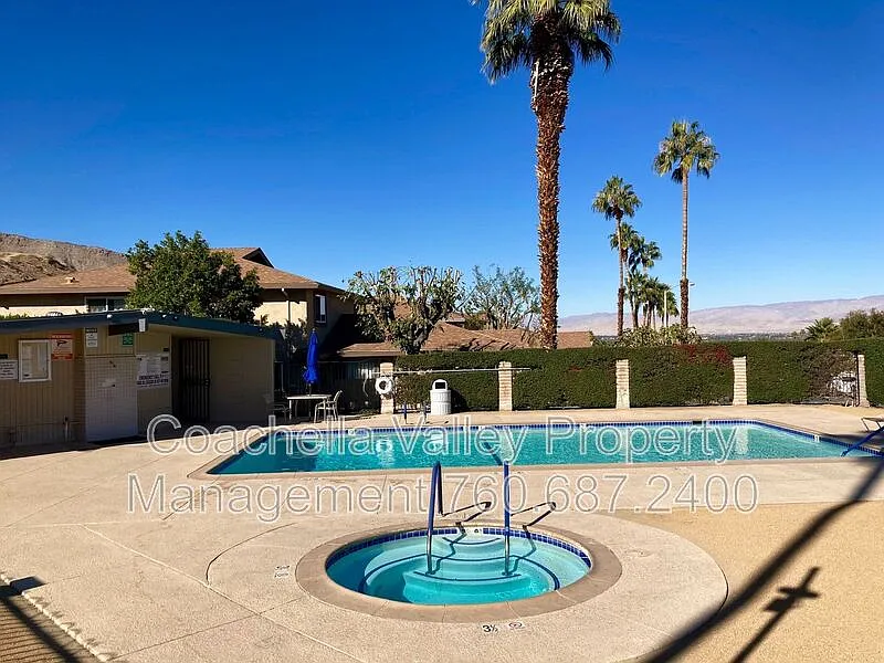2 bed, 1.0 bath, 924 sqft, $2,095 — Photo 3