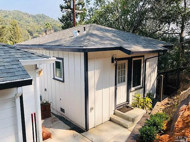 25 Hammondale Ct — Photo 2