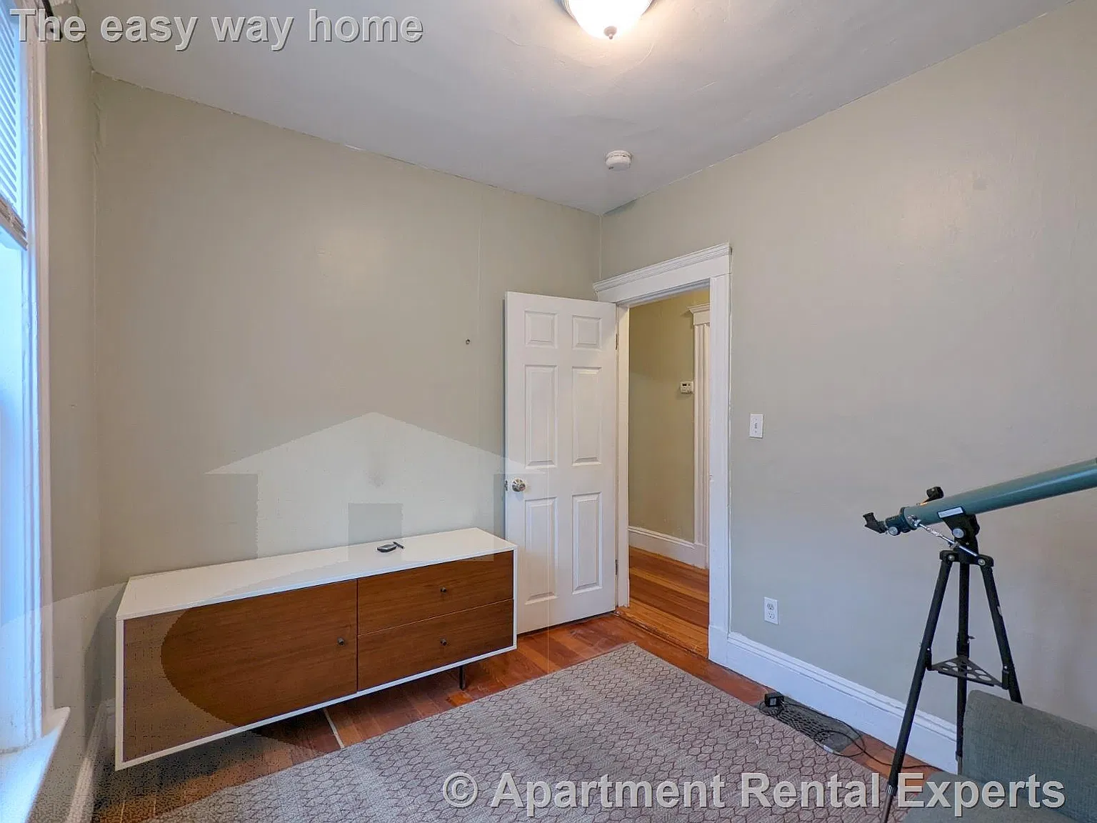 4 bed, 9999 sqft, $3,500 — Photo 4