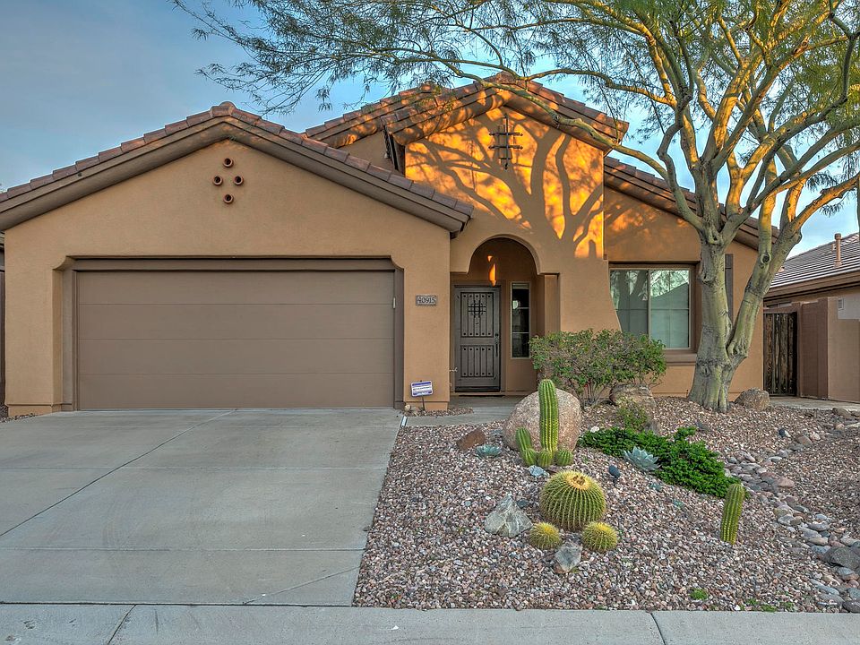1st image of 40915 N Prestancia Dr