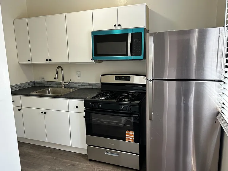 2510-2518 Toberman St — Photo 13