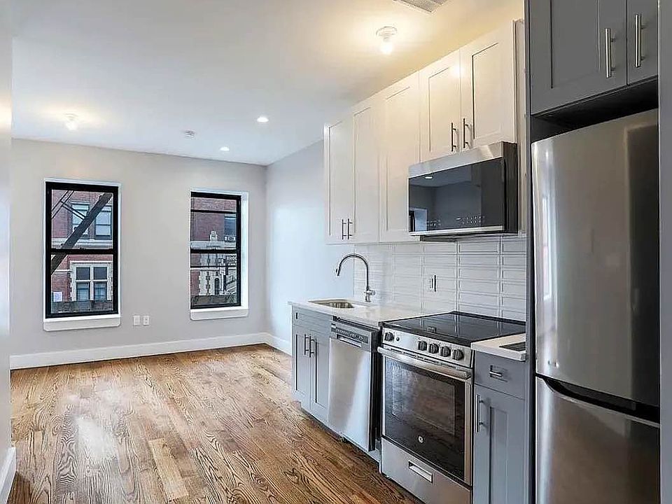 1st image of 591 Lafayette Ave #2B