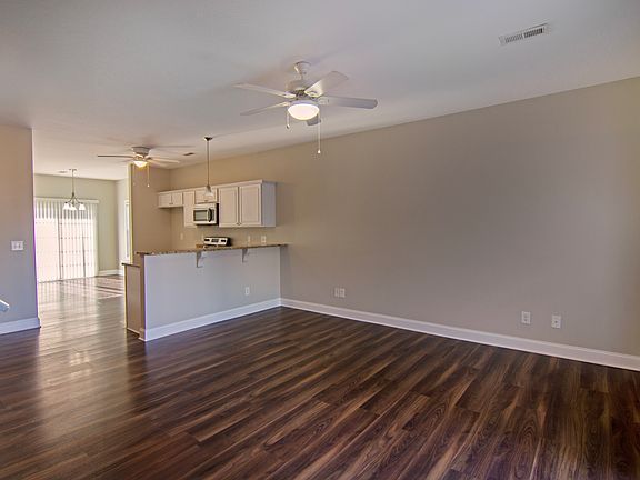 5th image of 2216 Chavis Dr #B