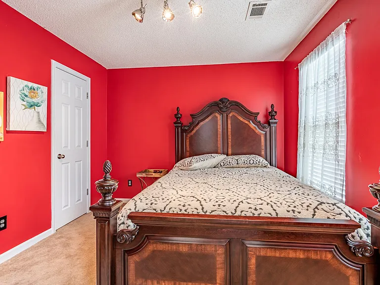 2031 Reflective Waters Rd — Photo 17