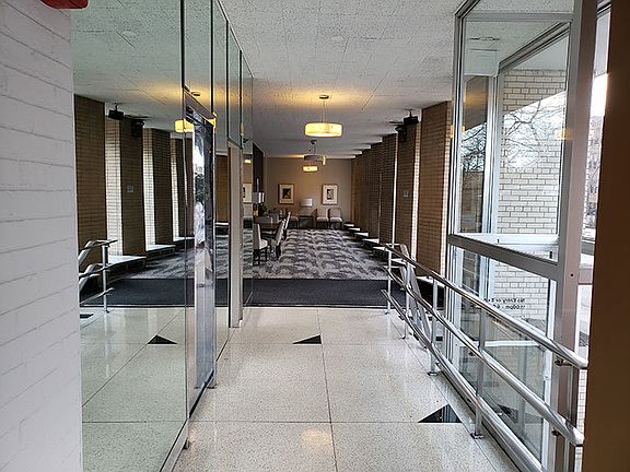 2nd image of 3950 N Lake Shore Dr APT 1209