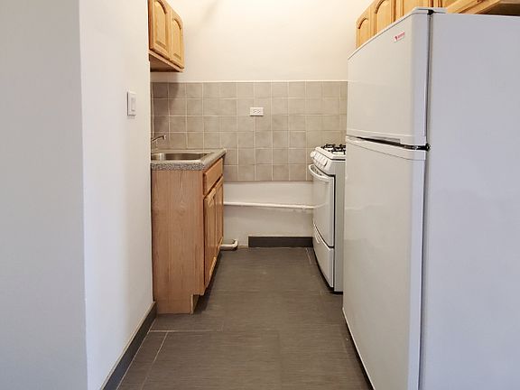 5th image of 220 W 122nd St #4FF