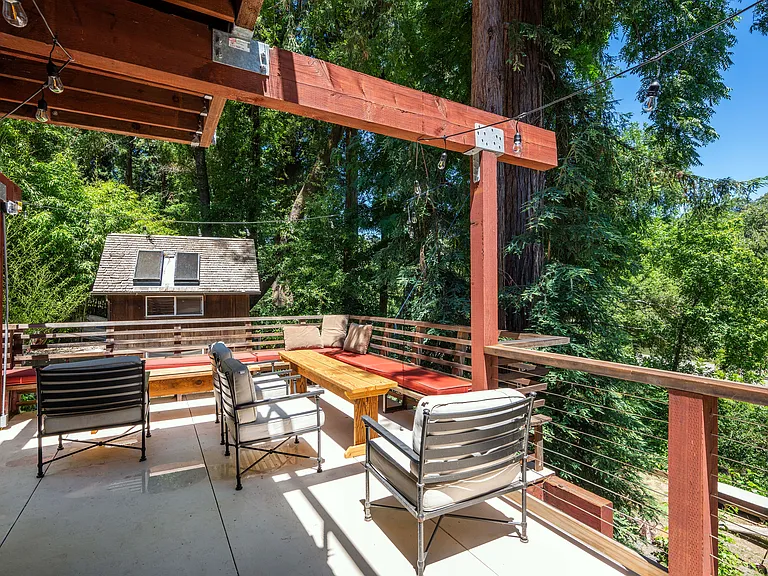 2733 N Fitch Mountain Rd — Photo 61
