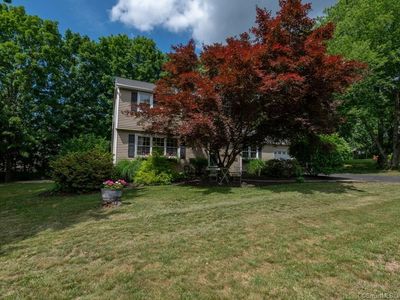 10 Foxwood Court, Cheshire, CT, 06410