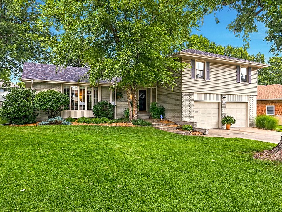 1st image of 2311 E Raynell Street