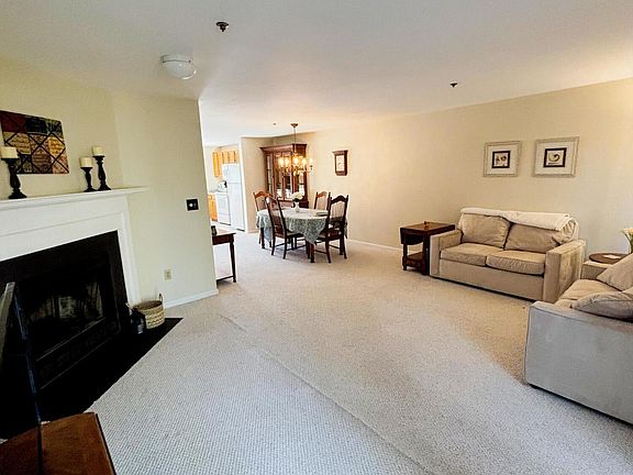 5th image of 35 Santuit Pond Way UNIT 5C