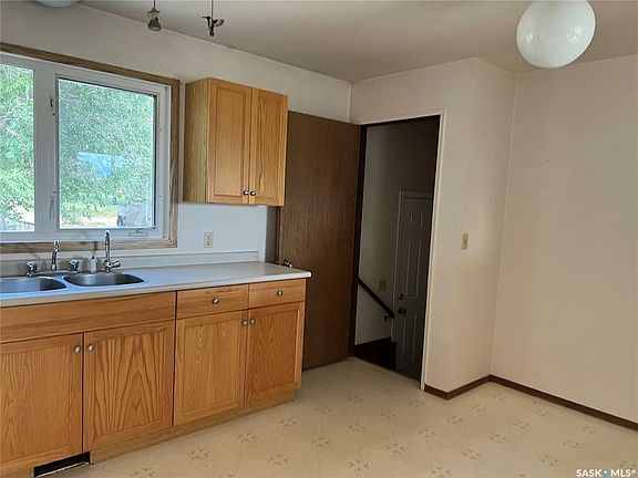 3rd image of 129 4th St W