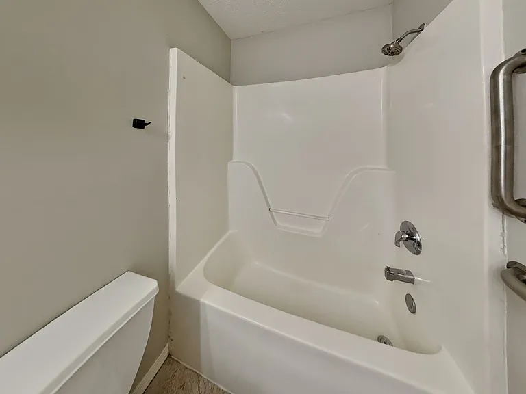 720 N Elder Ave — Photo 16