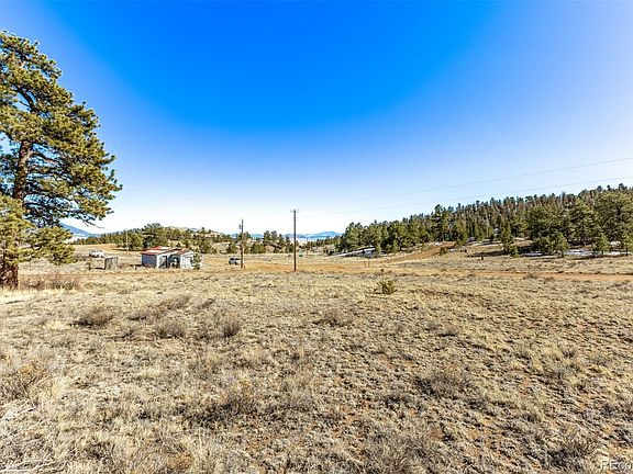 5th image of Spruce St