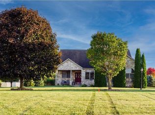 142 Wind Whistle Dr, Valparaiso, IN 46383