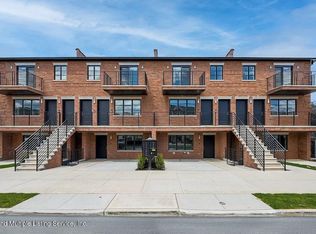 122 Bay 26th St APT 1C, Brooklyn, NY 11214