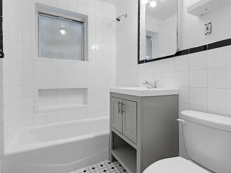 552 Broome St #2B — Photo 8