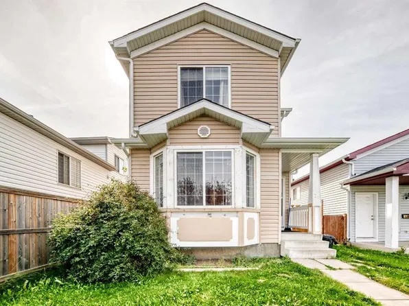 21 Martin Crossing Line NE, Calgary, AB T3J 3V2