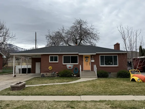 1130 E Hillcrest Dr S, Springville, UT 84663