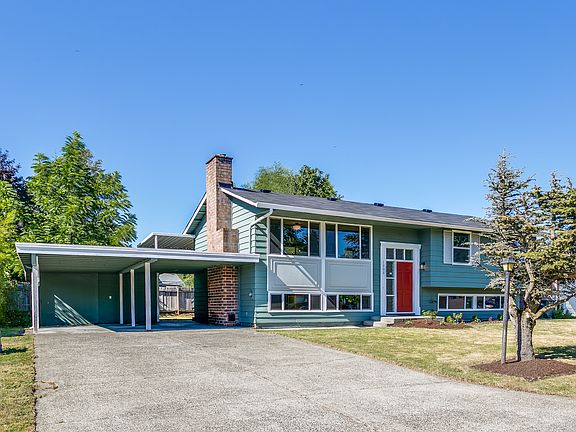 3rd image of 1305 32nd St SE