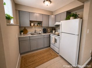 47 Rhodes Ave APT A, Akron, OH 44302