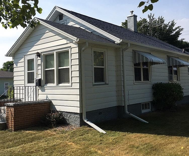 1st image of 2200 17th Ave