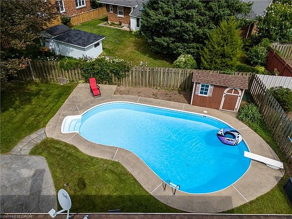 4th image of 105 Daleview Dr