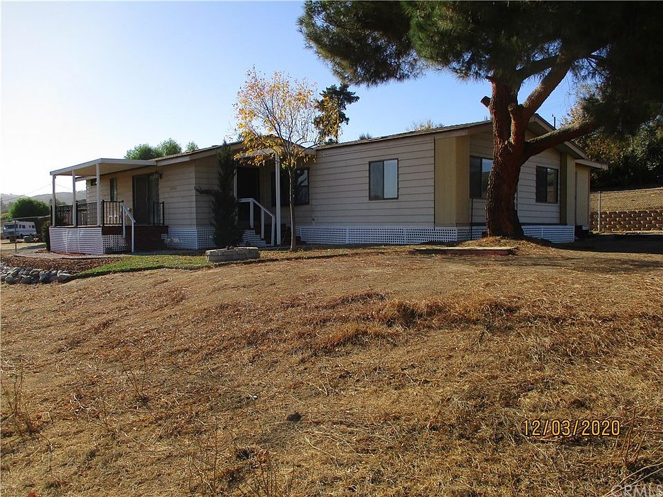 1st image of 25070B Hayes Ave