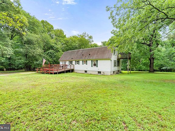 3rd image of 906 Old Elk Neck Rd